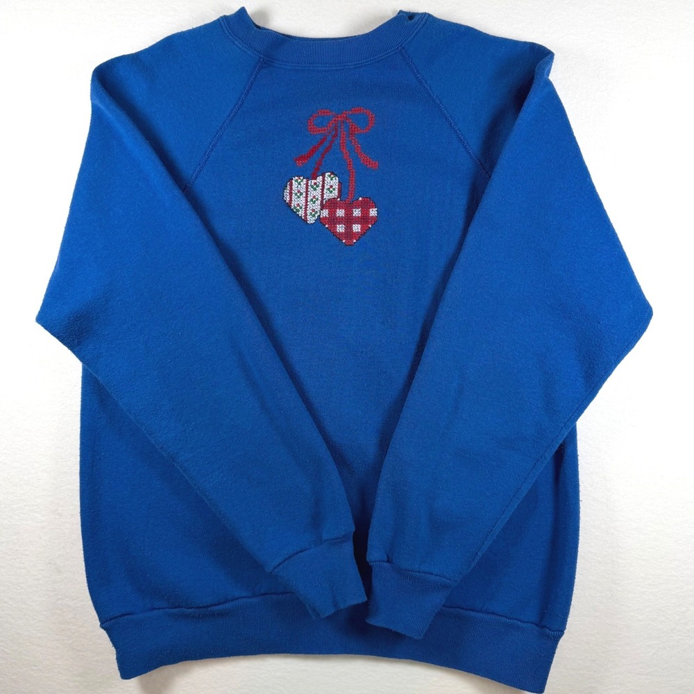 True Vintage Grandma Royal Blue Heart Cross Stitch Sweatshirt Large‎ Raglan